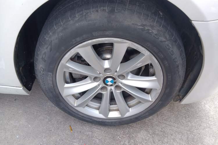 Used BMW 5 Series 2014 520i Elegant Edition Right Front Wheel Hub