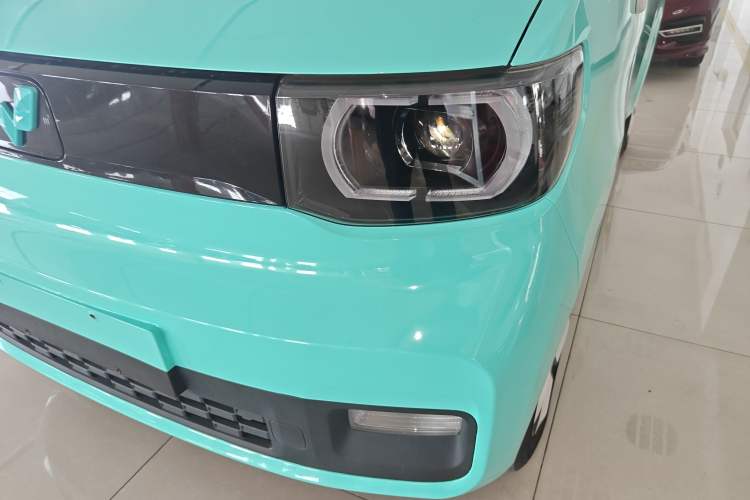 Used Wuling Hongguang MINIEV 2021 Macaron Premium Model – Lithium Iron Phosphate Left Front Headlight