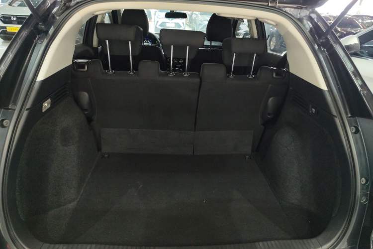 Used Honda Vezel 2017 1.5L CVT 2WD Comfort Model Trunk