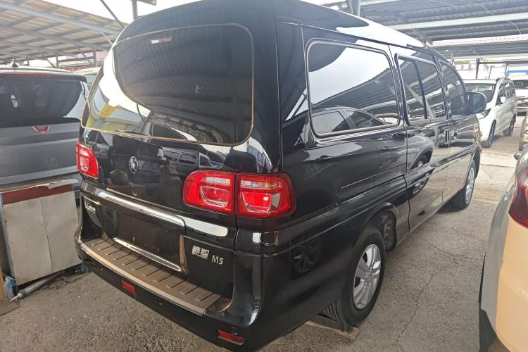 Used FORTHING Lingzhi 2023 M5L 1.6L Comfort Edition 7-Seater
