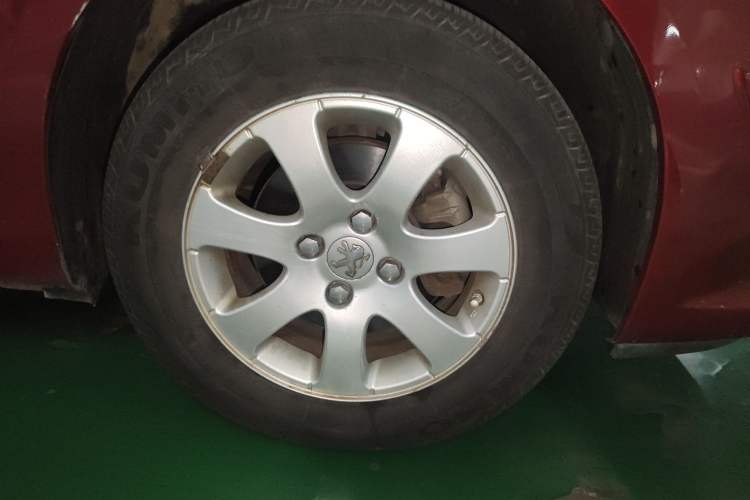 Used Peugeot 307 2012 Hatchback 1.6L Manual Comfort Edition
