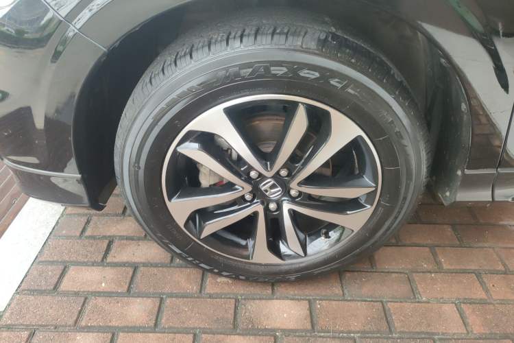 Used Honda Crosstour 2016 2.4L Luxury Edition Left Front Wheel Hub