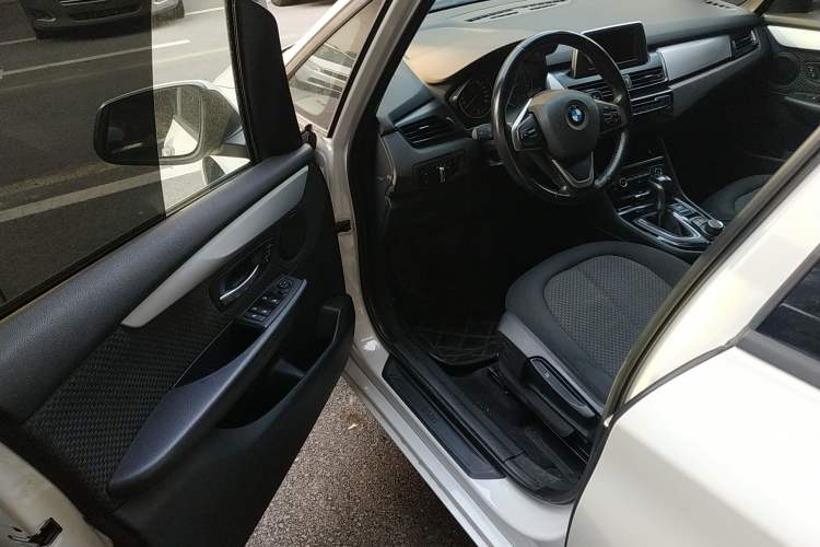 Used BMW 2 Series Gran Tourer 2015 218i Leading Model