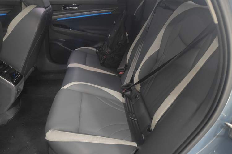 Used Volkswagen ID.7 VIZZION 2024 PRO Model Left Rear Seat