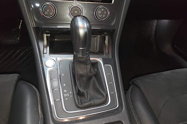 Used Volkswagen Golf 2019 280TSI DSG Luxury Version China VI Standard