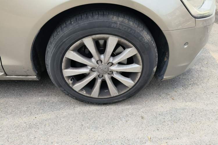 Used Audi A6L 2014 30 FSI Technology Model
