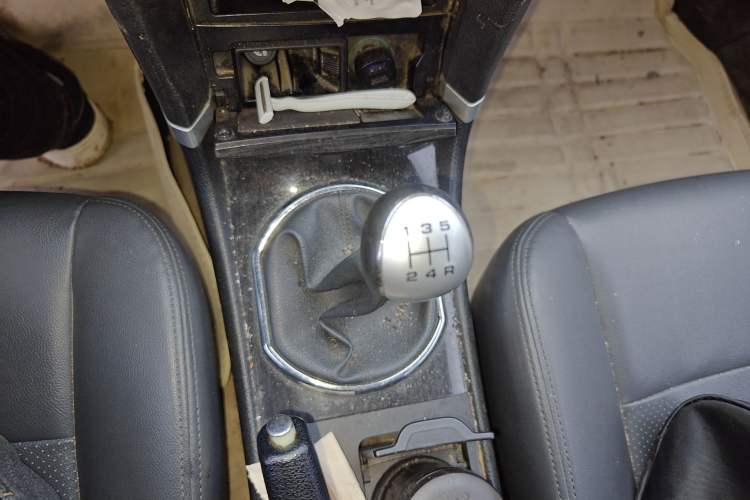 Used Zotye Z300 2016 New Vision 1.5L Manual Gratitude Edition
