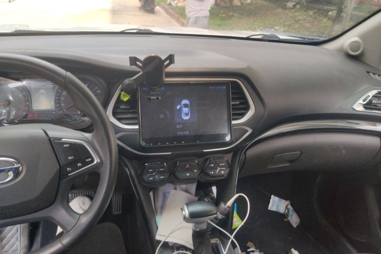 Used GAC Trumpchi GS4 2017 235T Automatic Two-Wheel Drive Elite Edition Audio And AC Panel