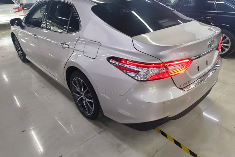 Used Toyota Camry 2021 2.5G Luxury Edition Rear Left 45 Deg