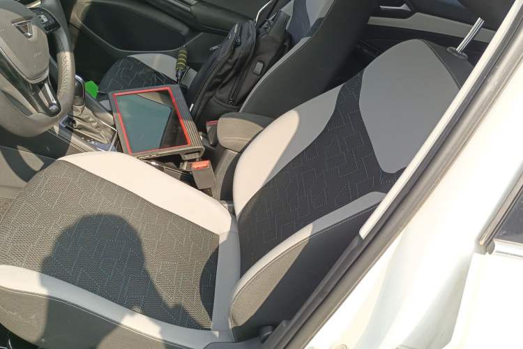 Used Jetta VS7 2023 280TSI Automatic Trend Edition Left Front Seat