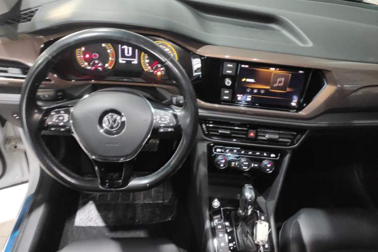 Used Volkswagen Tharu 2019 280TSI Two-Wheel Drive Luxury Version China VI Standard