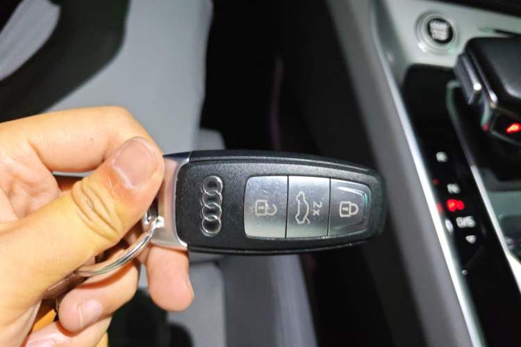 Used Audi Q6 2023 45 TFSI quattro Qiyun Edition Flying Rider Package Vehicle Key