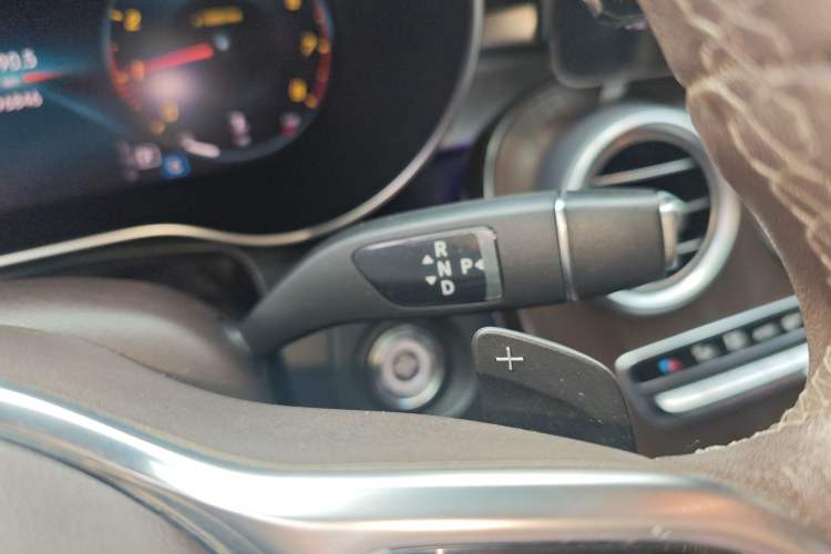 Used Mercedes-Benz GLC 2021 GLC 260 L 4MATIC Luxury Model Gear Lever