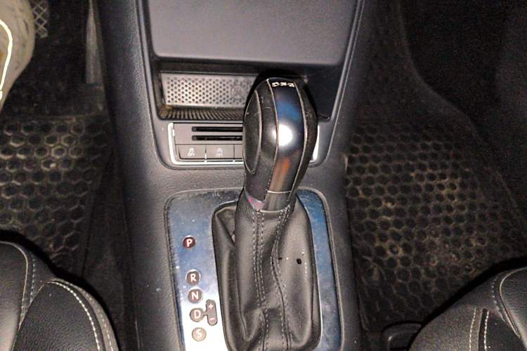 Used Volkswagen Tiguan L 2016 280TSI Automatic Two-Wheel Drive Silk Road Comfort Edition