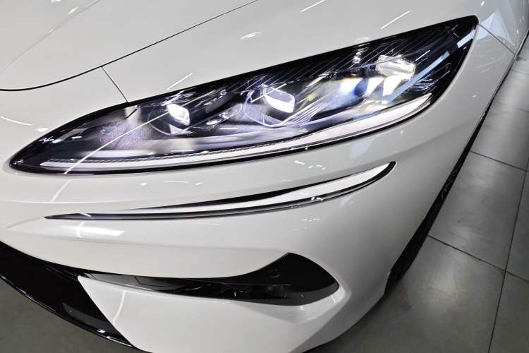 Used Denza Z9GT 2024 1100 Four-Wheel Drive Ultra Version
