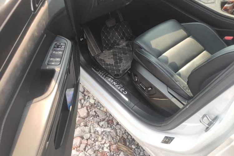 Used Lynk & Co 01 EM-P 2021 1.5TD PHEV Halo