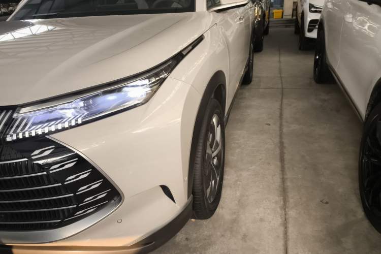 Used BYD Frigate 07 2023 DM-i 100KM Flagship Model