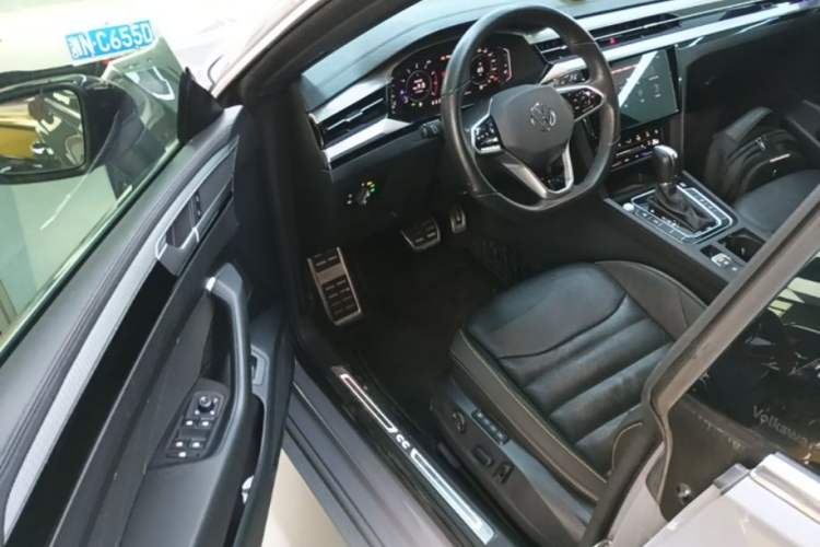 Used Volkswagen FAW-Volkswagen CC 2021 380TSI Striking Edition
