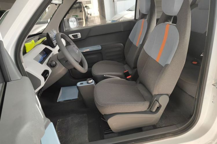 Used Geely Galaxy Panda 2024 Panda Mini 200km Endurance Bear Driver Seat
