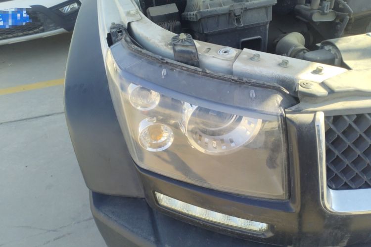 Used BAIC Off-Road BJ40 2014 2.4L Manual Cross-Country Edition Right Front Headlight