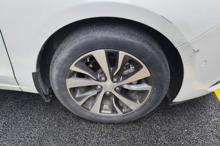 Used Buick Excelle GX 2018 18T Automatic Flagship Model Right Front Wheel Hub