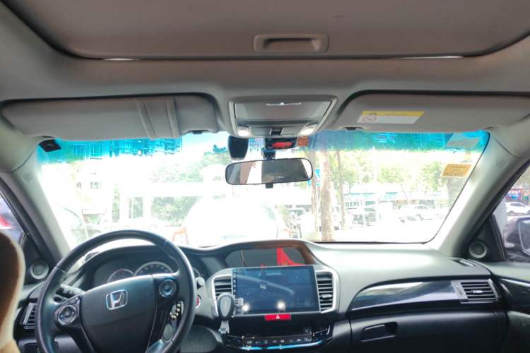 Used Honda Accord 2016 2.0L Luxury Edition