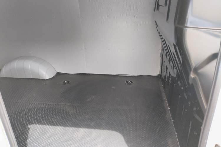 Used SAIC MAXUS EV30 2023 Pure-Electric Smart Logistics Expert with Long Wheelbase Guoxuan