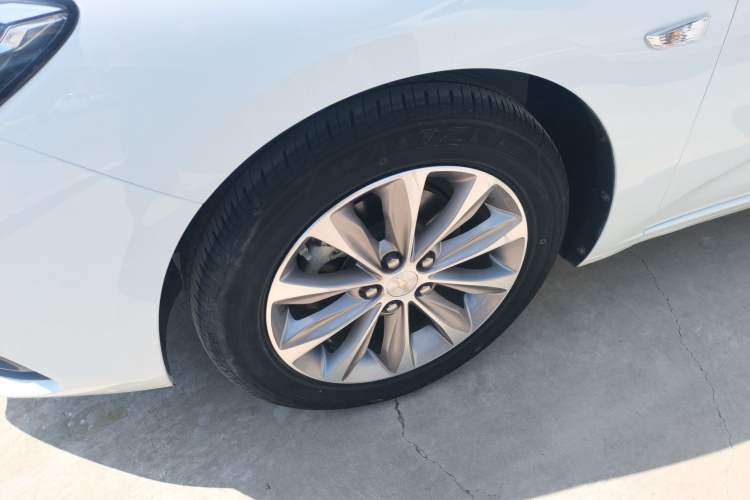 Used Chevrolet Monza 2022 320 Automatic Enjoyment Sunroof Version
