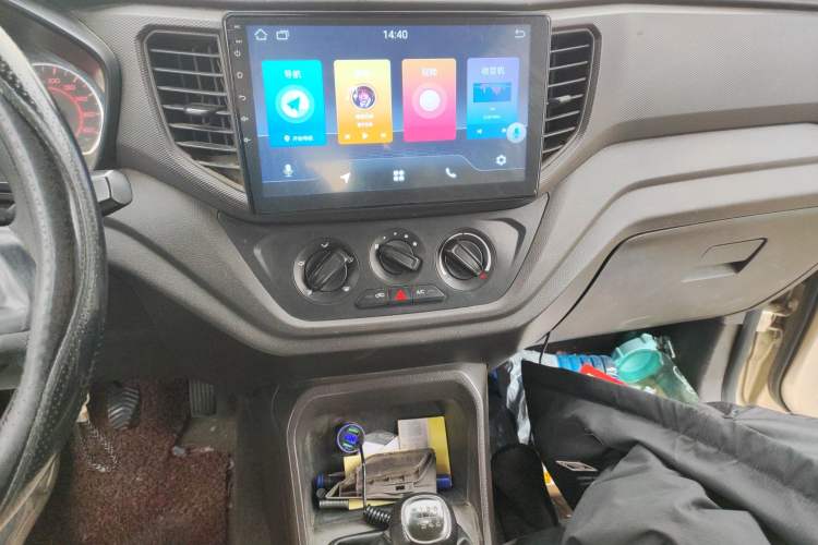 Used Wuling Hongguang V 2022 1.5L Jingqu Version Hydraulic Power Steering LAR Audio And AC Panel