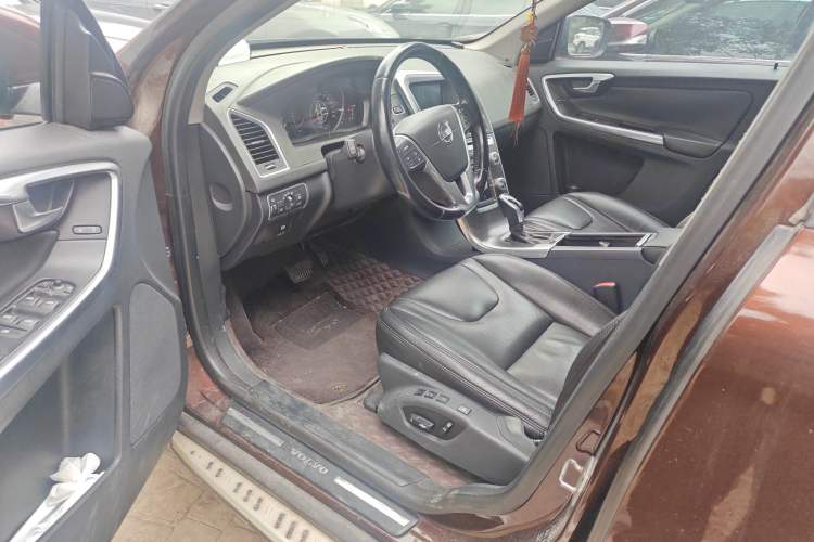 Used Volvo XC60 2014 T5 Zhiyi Edition
