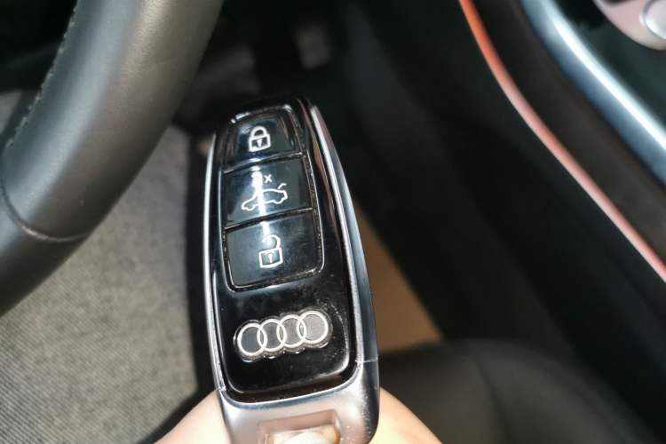 Used Audi Q7 2020 55 TFSI quattro S line sports model