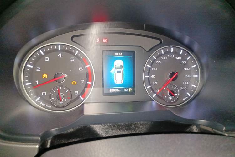 Used Haval H6 2017 Revised Red-Label Sport Version 1.5T Automatic Two-Wheel Drive Premium Edition
