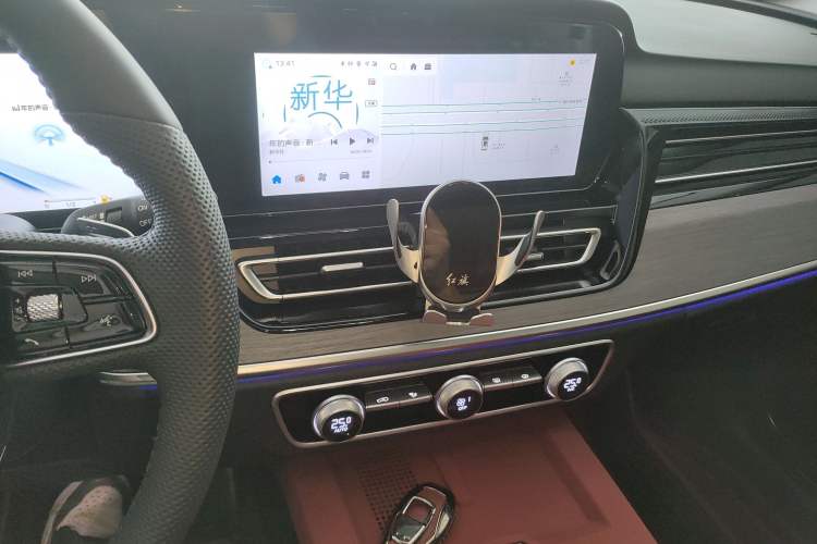 Used Hongqi HS5 2025 2.0T Two-Wheel Drive Flagship Pro Edition
