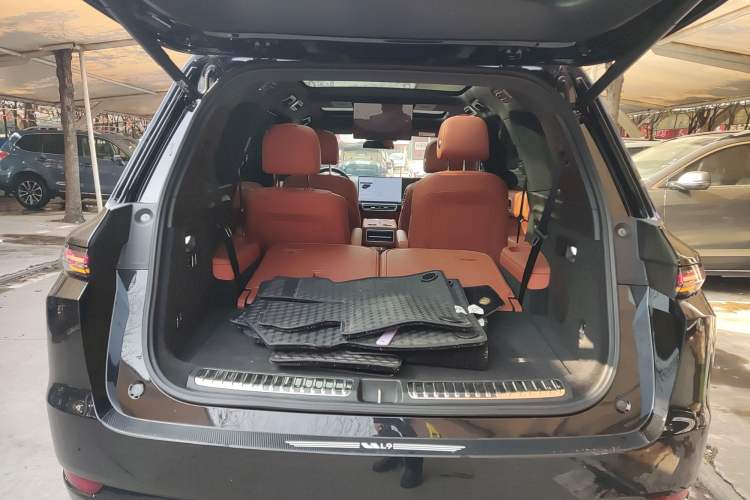 Used Li Auto L9 2023 Pro Model
