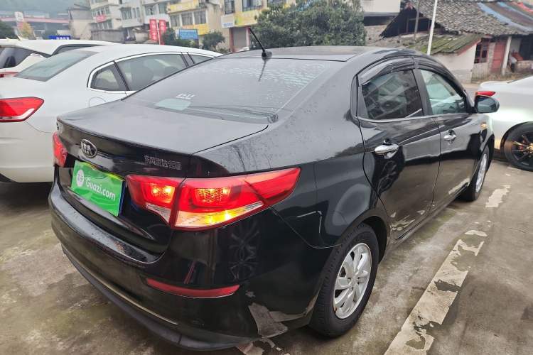 Used Kia K2 2015 Sedan 1.4L MT GLS