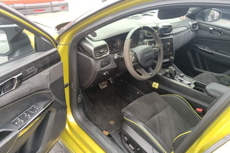 Used Lynk & Co 03 2022 03+ 2.0TD Automatic Wind-Chasing Edition
