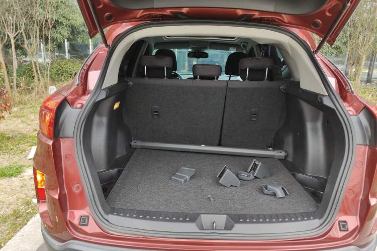 Used Bestune X80 2016 2.0L automatic Comfort trim level