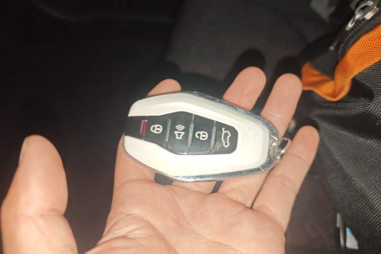 Used JETOUR X70 2020 1.5T DCT Comfort Edition 5-seater