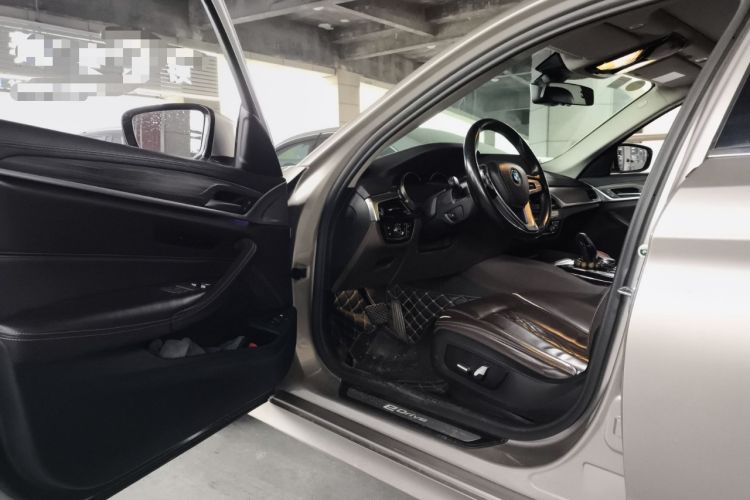 Used BMW 5 Series New Energy 2019 530Le Luxury Package
