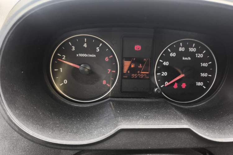 Used FAW Jiabao V80 2014 1.5L Extended All-in-One Standard Version