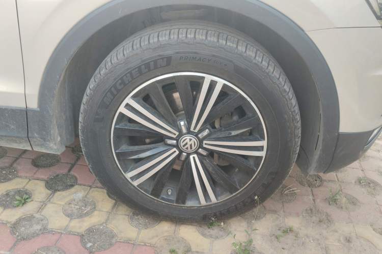 Used Volkswagen Tiguan L 2018 380TSI Automatic All-Wheel Drive Luxury Edition
