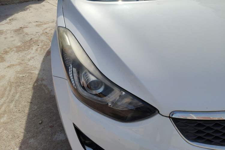 Used Hyundai Elantra (5th Generation / Langdong) 2016 1.6L Automatic Smart Version
