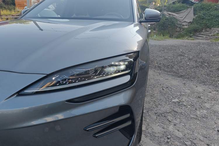 Used BYD Song PLUS New Energy 2024 Honor Edition EV 520km Premium Model
