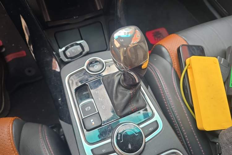 Used BYD Qin New Energy 2015 1.5T Dual-Crown Flagship Plus Edition