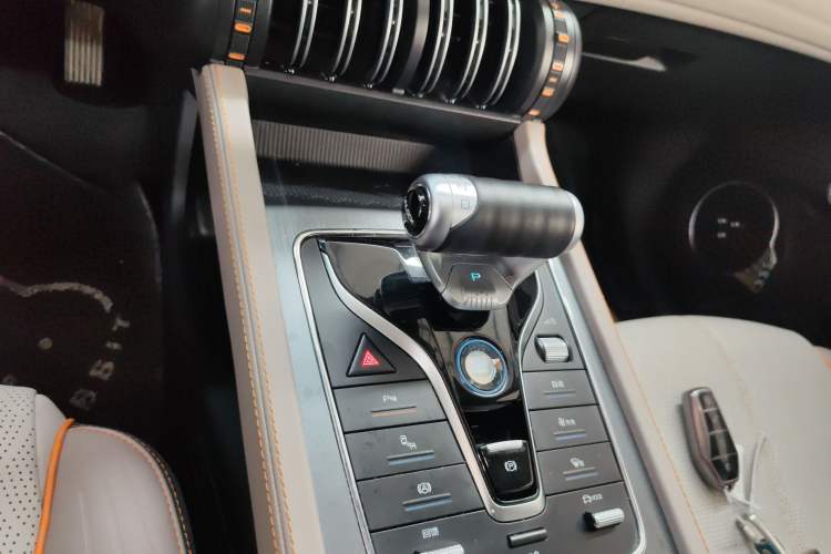 Used BYD Yuan PLUS 2023 Champion Edition 510KM Superior Model Gear Lever