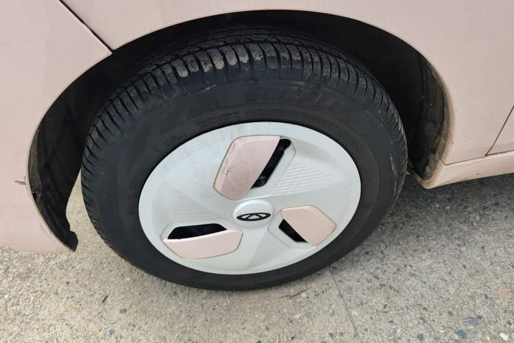 Used Chery QQ QQ Ice Cream 2022 170km Sundae Phosphate Lithium-Ion