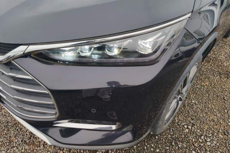 Used BYD Tang 2018 2.0T Automatic SmartConnect Prestige 7-Seater China V Standard Left Front Headlight