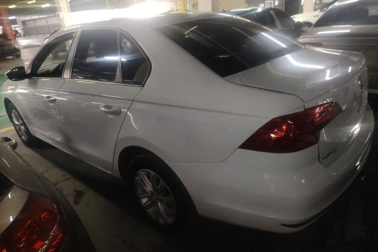 Used Volkswagen Bora 2016 1.6L Automatic Fashion Model
