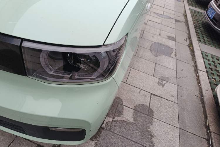 Used Wuling Hongguang MINIEV 2021 Macaron Premium Model – Lithium Iron Phosphate