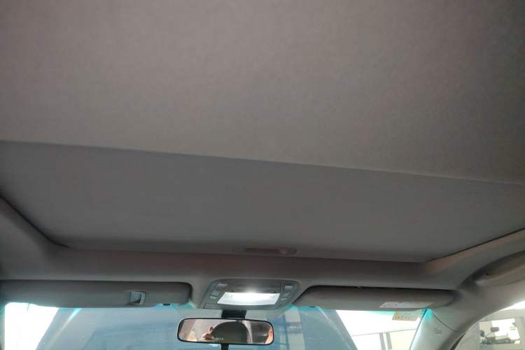 Used Toyota Crown 2010 2.5L Royal Leather Sunroof Edition Headliner